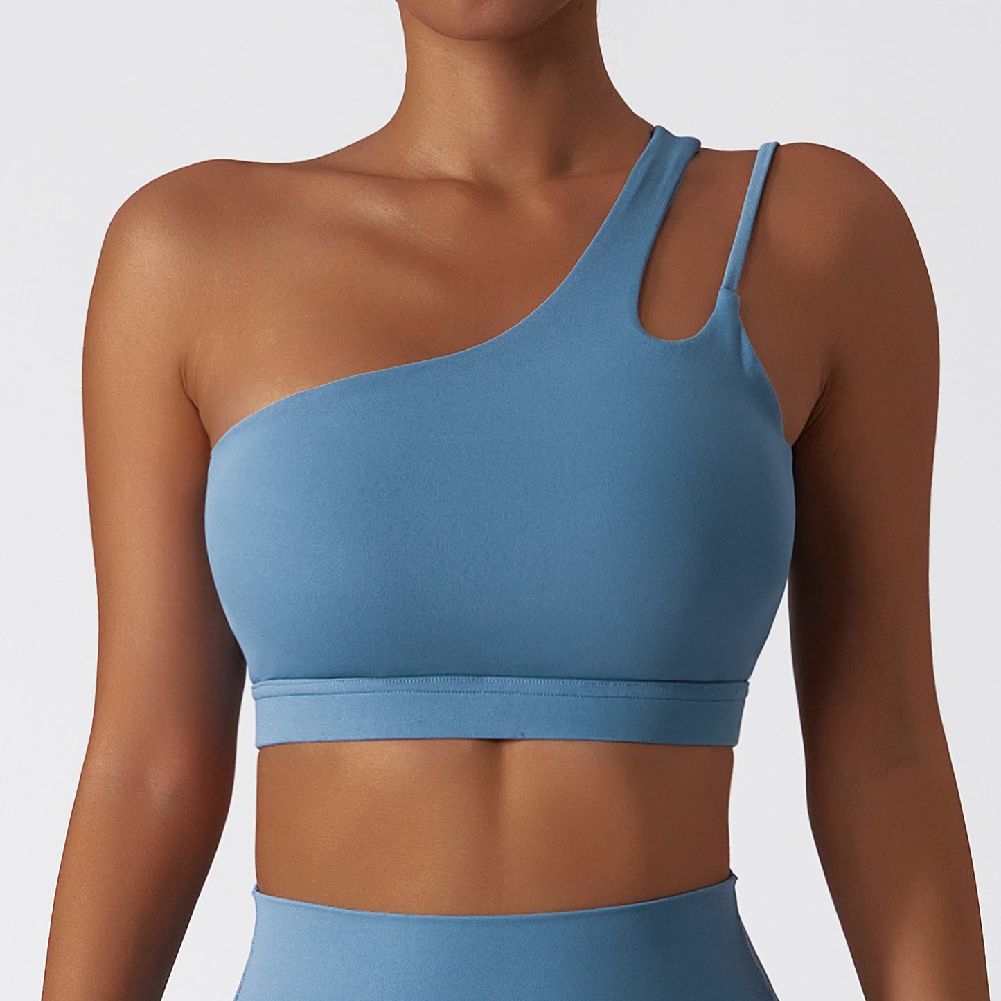 Slant shoulder beautiful back yoga bra nude sports bra irregular shoulder straps running fitness vest top